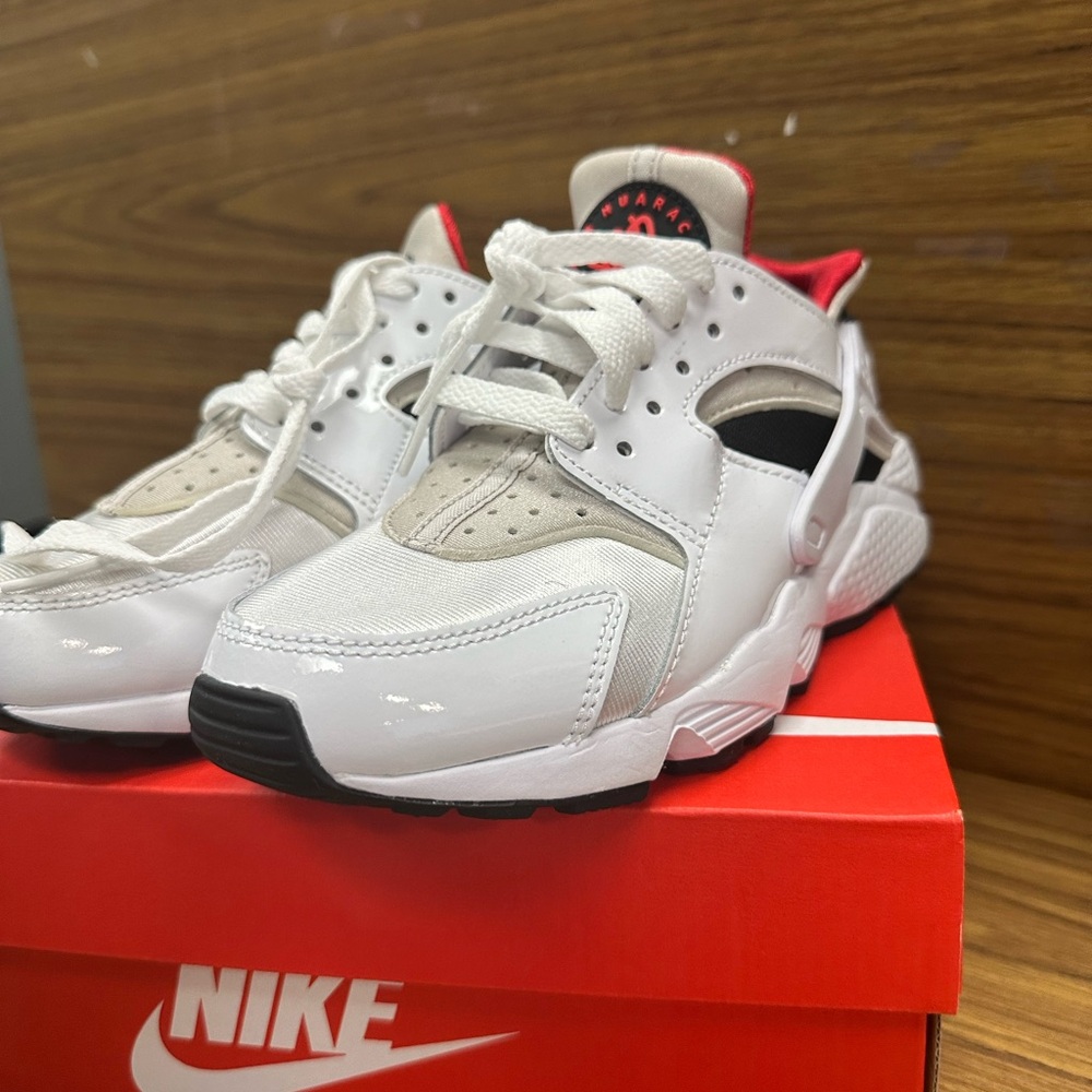 Nike Kids White and Black Sneakers